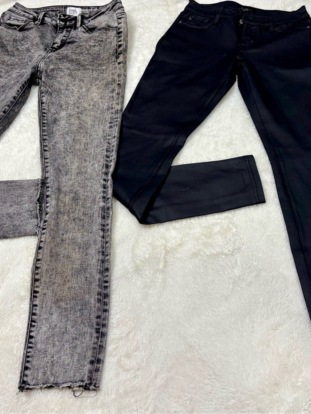 Simple Society/Celebrity Pink 0/24 Leather Look & Dirty Wash Skinny Jeans 👀*belt